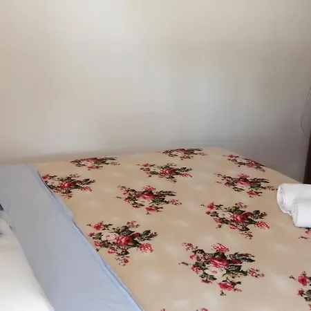 Alojamento de Acomodação e Pequeno-almoço Belvedere Piediripa